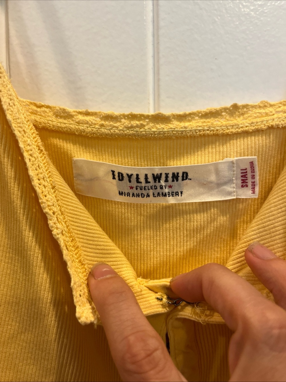 Idyllwind Yellow Ribbed Button-Front Crop Cami - Picture 2 of 5